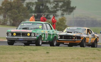 thumb Brad Tilley leads John Bowe at Bathurst today