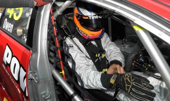 thumb Steve Owen in his GMR Commodore VE