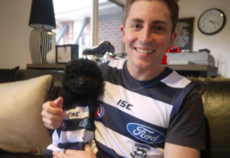 thumb Tony D'Alberto and his dog Senna get into the footy finals spirit