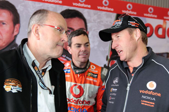 thumb V8 Supercars Chairman Tony Cochrane, Craig Lowndes and Mark Skaife