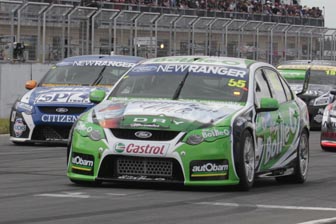 thumb Paul Dumbrell and Shane van Gisbergen on the grid