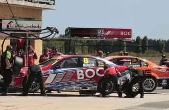 thumb The Brad Jones Racing team