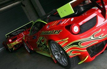 thumb Clearwater's race and promotional cars in the Bathurst pitlane