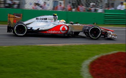 thumb Lewis Hamilton