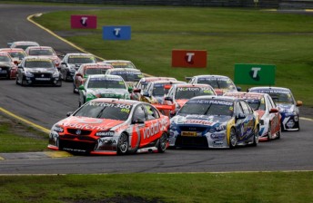 thumb Jamie Whincup leads the field at Sandown's sprint event last year
