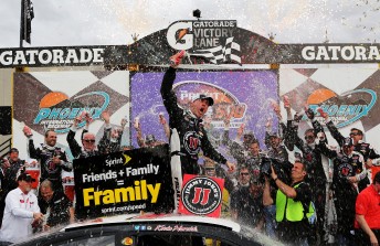 Kevin Harvick celebrates in Phoenix
