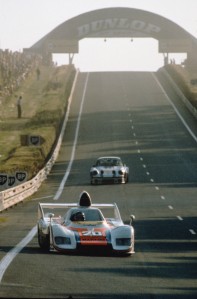 1976 936