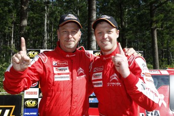 Eli Evans (right) and co-driver Glen Weston make a good start in Queensland