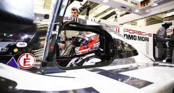 Mitch Evans behind the wheel of the Porsche 919 at Bahrain