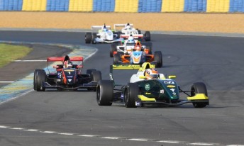 Alex Peroni leads