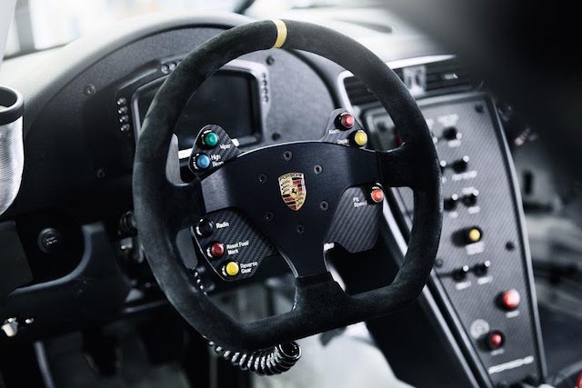 porsche-911-6