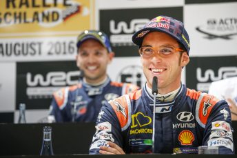 Thierry Neuville re-signs with Hyundai