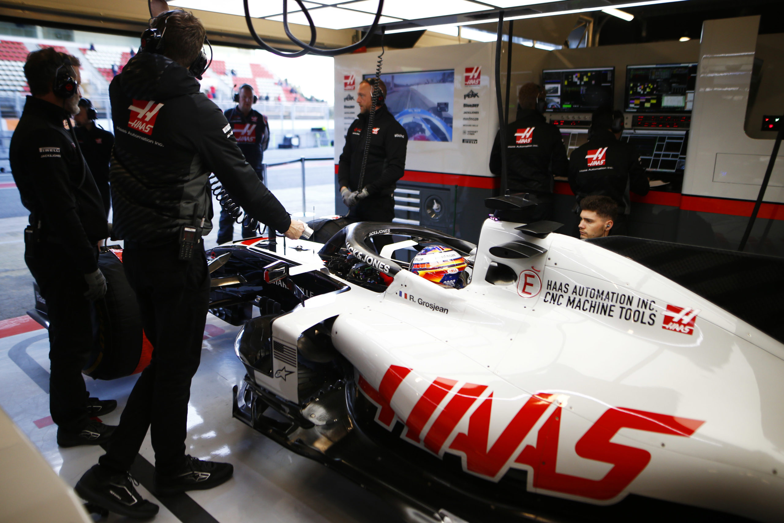 gallery-formula-1-pre-season-testing-speedcafe