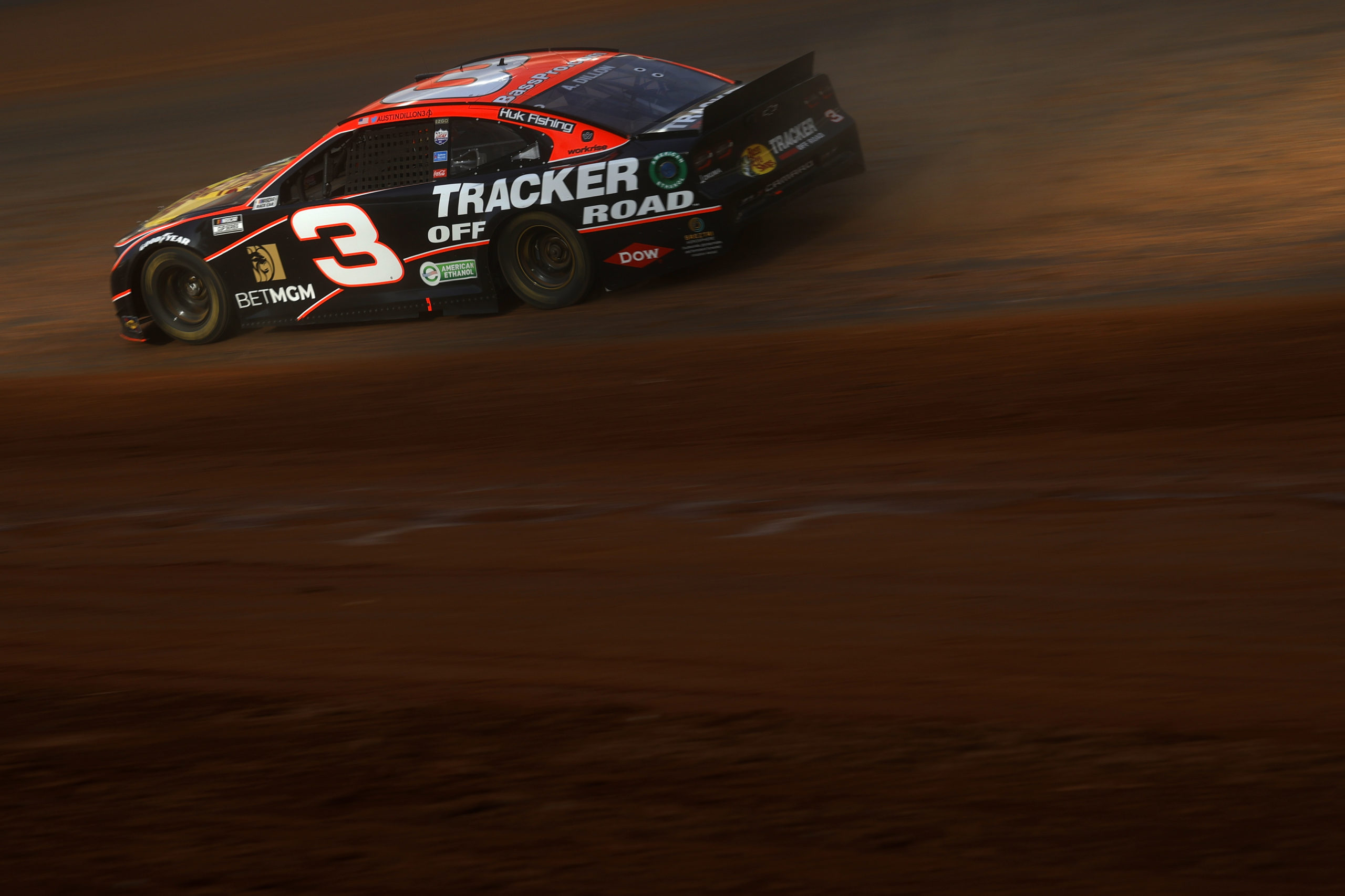 GALLERY NASCAR on the dirt at Bristol Speedcafe