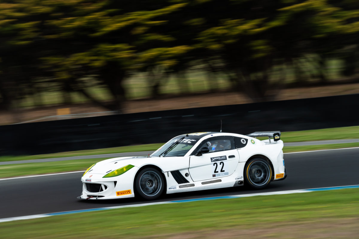 Ginetta GT4
